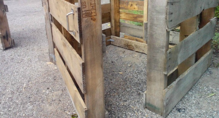How to Build a Compost Bin from Pallets